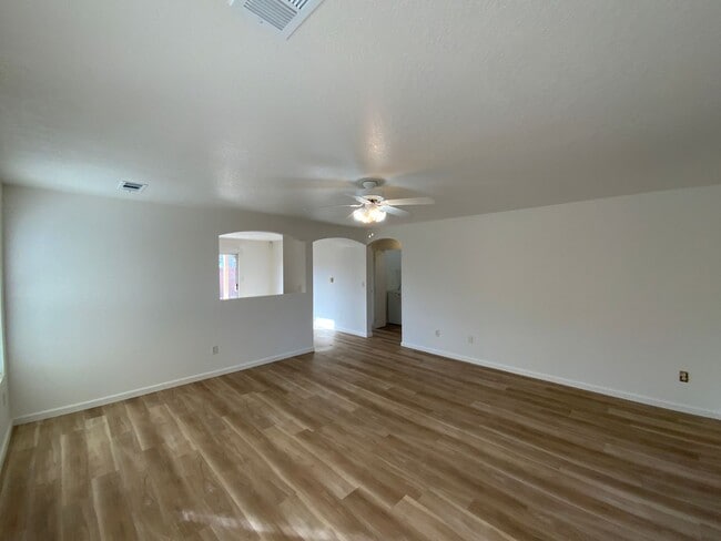 Photo - 4 Bedroom Single Story Home Available Near...
