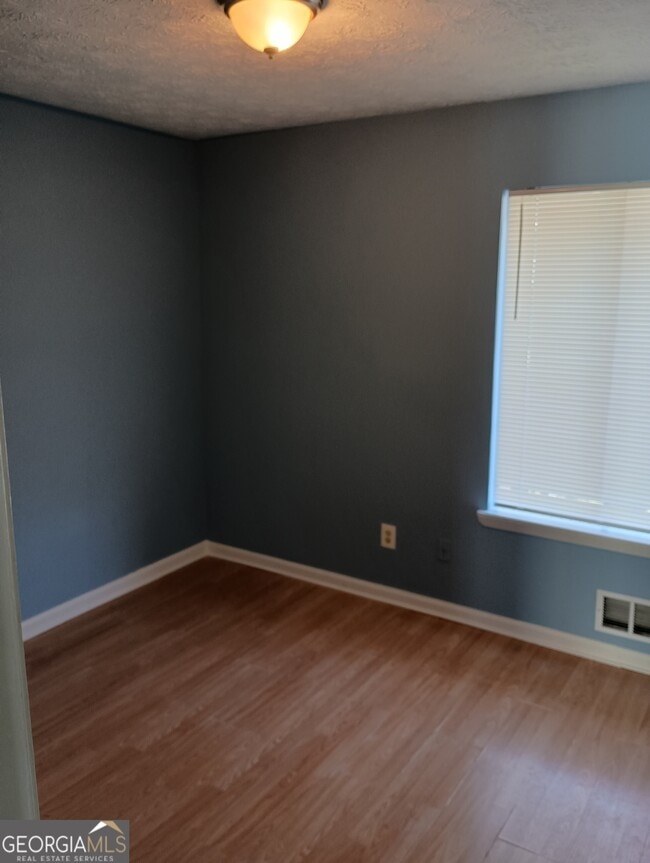 Photo - 728 Dunaire Way