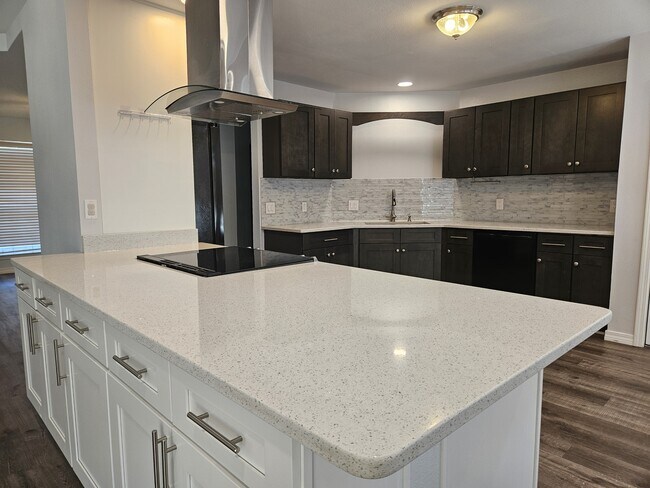 Photo - 1229 Northview Dr