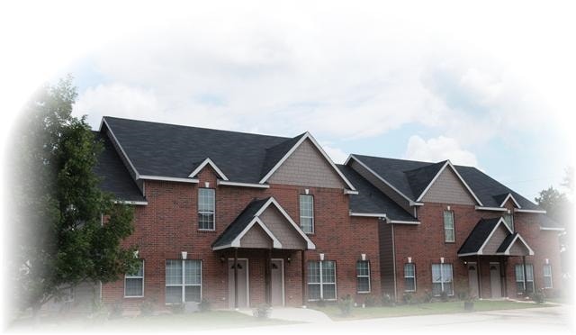 Exterior Photo of the Panther Quarters - Panthers Quarters Apartments