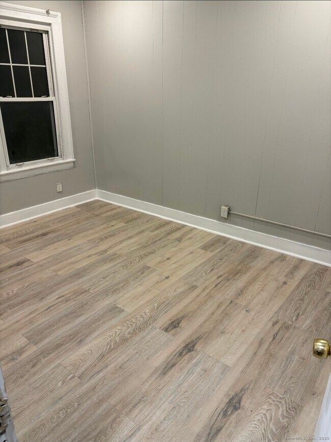 Photo - 190 Howard Ave Unit 1