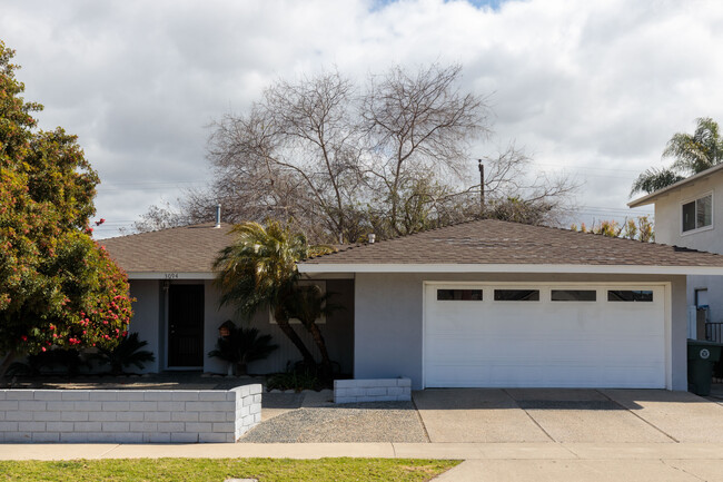 Photo - 3094 Yellowstone Dr House