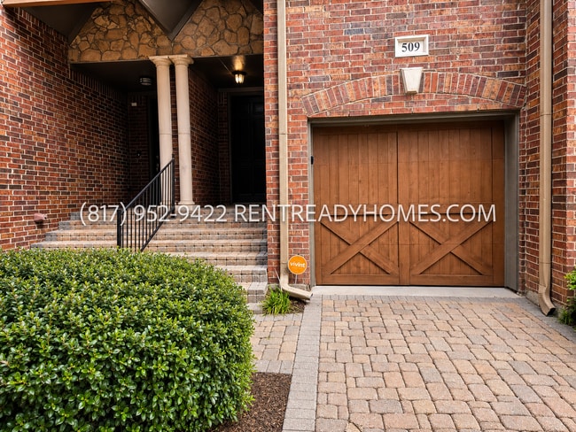Photo - 509 Rockingham Dr