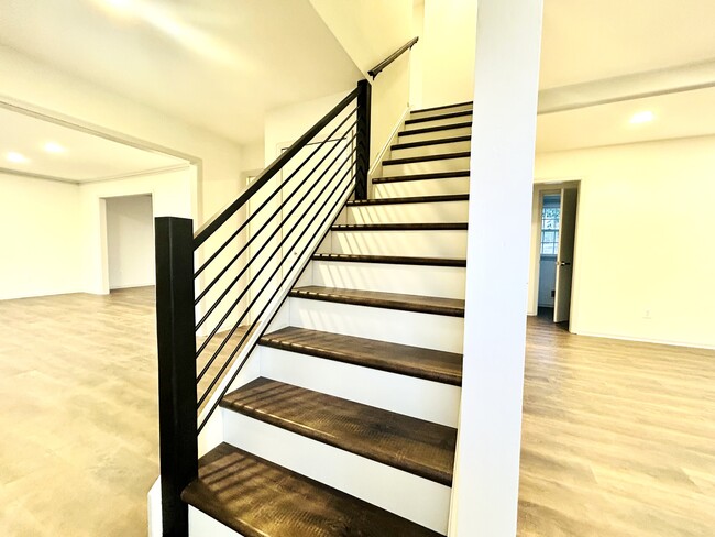 Photo - 6348 Torrence St