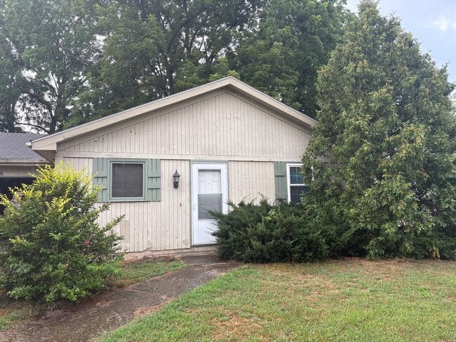 Building Photo - 3516 Kendale Dr Rental