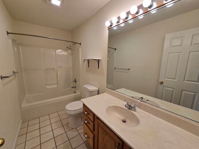 Photo - 1005 Prairie Ave Unidad #1005