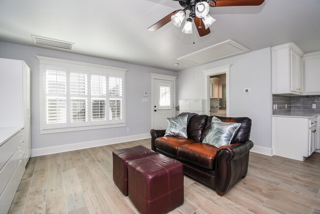 Photo - 1349 Heights Blvd