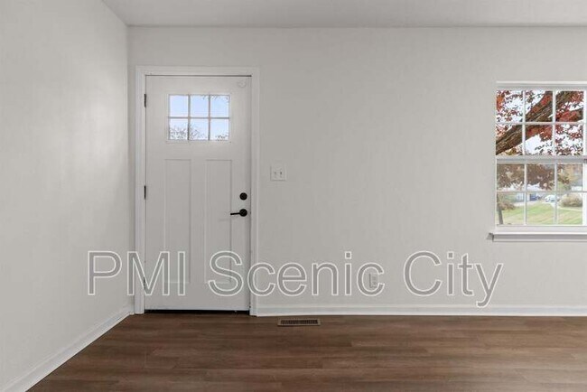 Photo - 3919 Weldon Dr