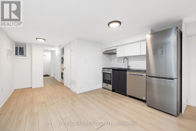 Photo - 633 Ossington Ave Unit Basement