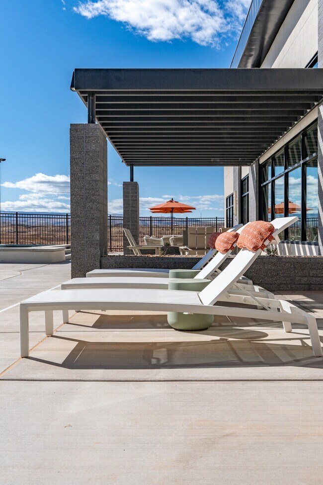 The Vue At Desert Color