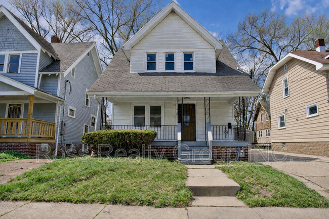 Photo - 518 Shasta Dr