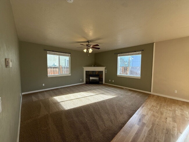 Photo - 2466 Mountain Terrace