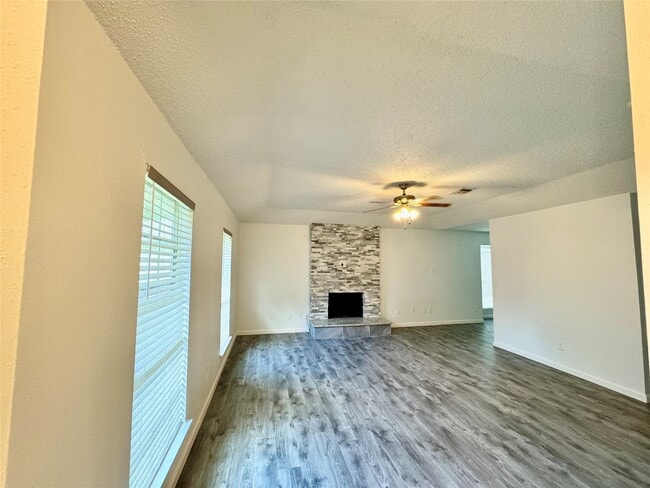 Photo - 2511 Maple Tree Ct