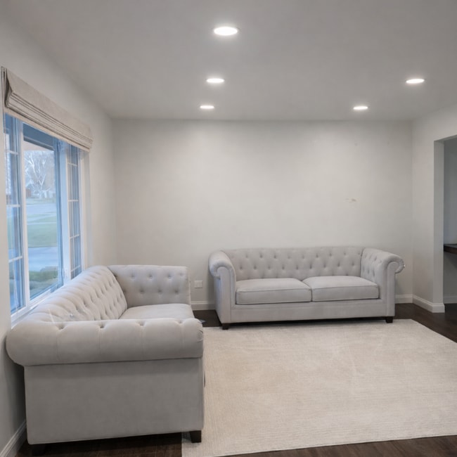 Photo - 36969 Lancaster St