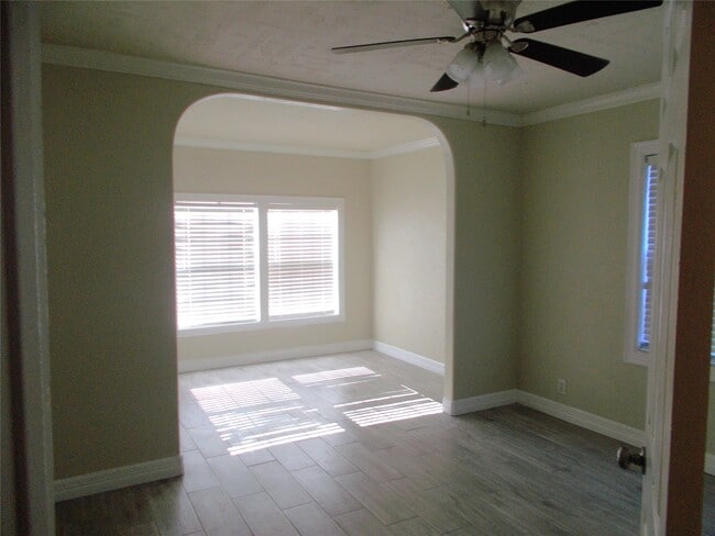 Photo - 8152 Garland St