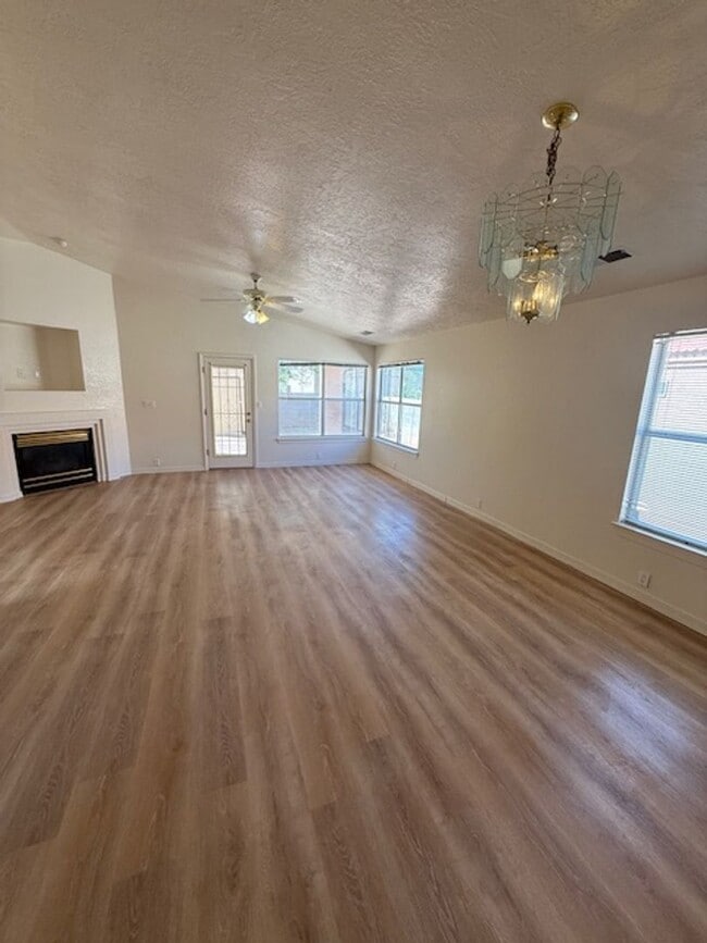 Photo - Charming and functional 3-Bedroom 2-Bath near Kirtland Air force base