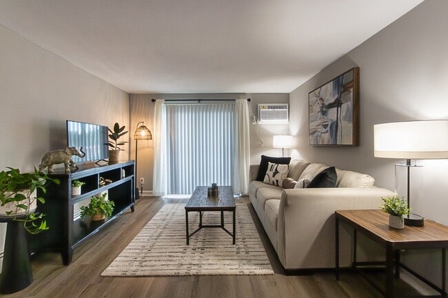 Photo - Aspen Village