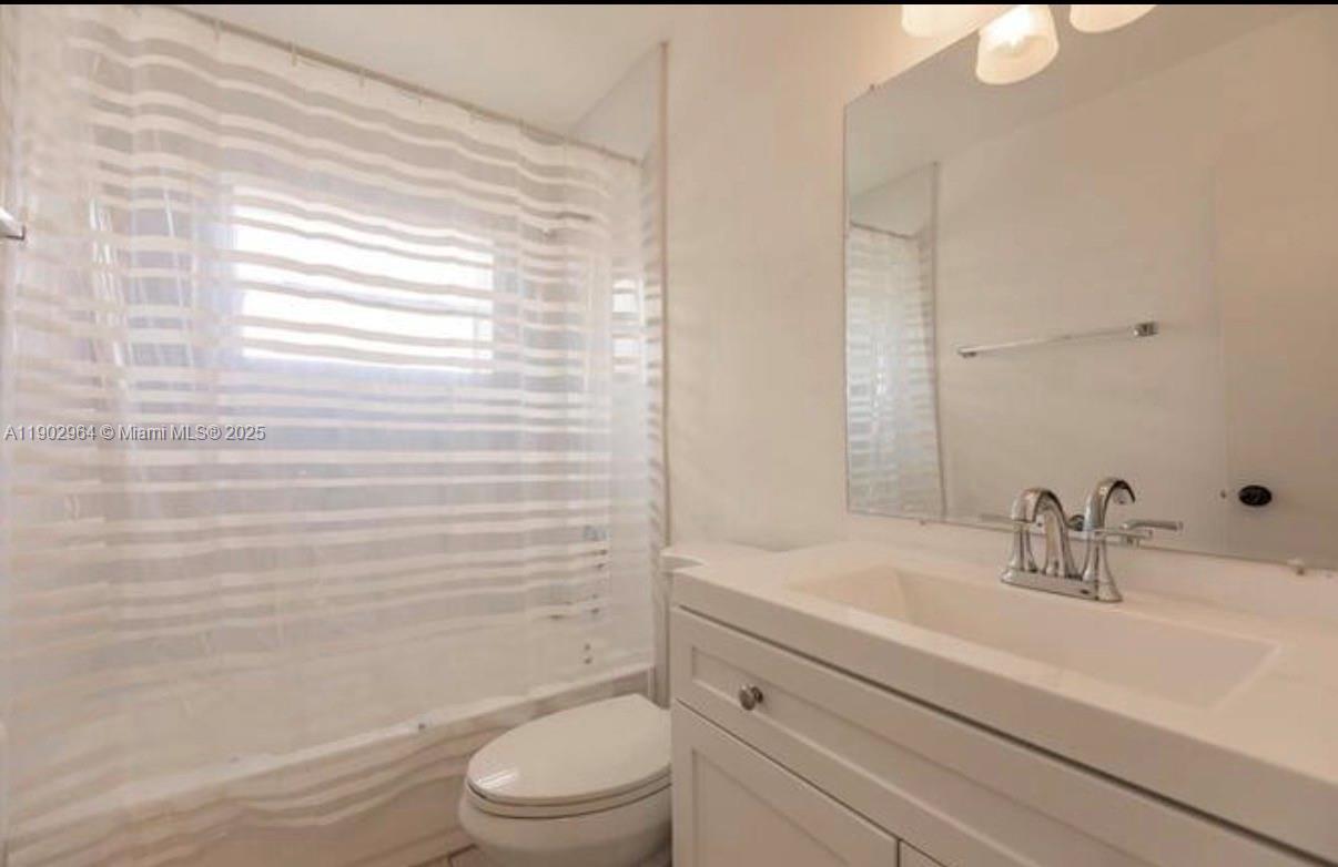 Photo - 3219 Windsor Ave Unit 3219