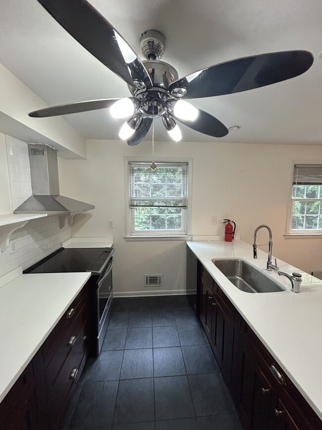 Photo - 6537 Beechwood Dr