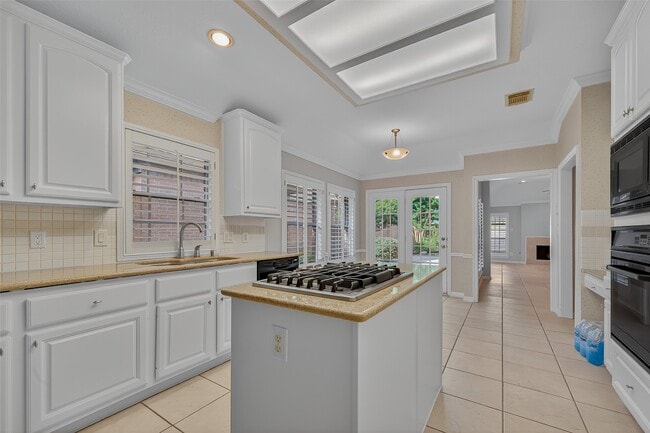 Building Photo - 13919 Aspen Cove Dr