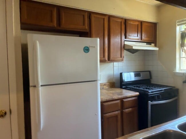 Photo - 902 Sirocco Dr