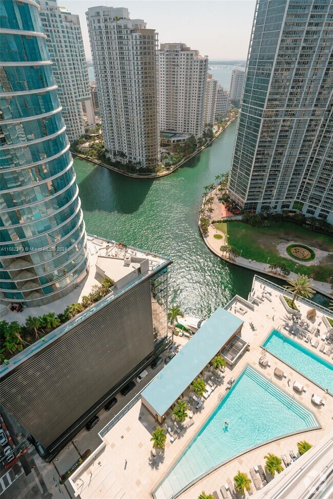 Building Photo - 200 Biscayne Blvd Way Unit 3201 Rental