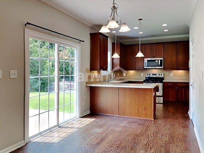 Photo - 1933 Sterling Hill Dr