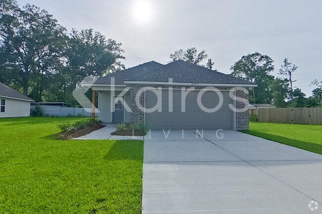 Building Photo - 22877 Balsam Dr Rental