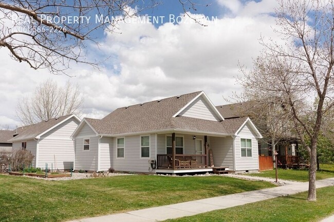 Photo - 460 Woodman Dr