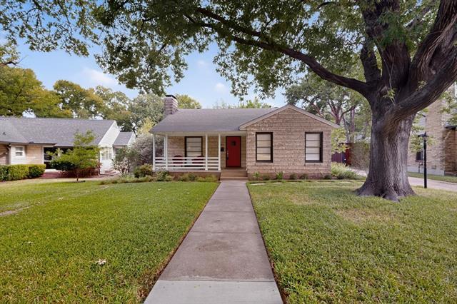 Photo - 2323 Barberry Dr