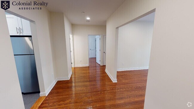 Building Photo - 123 Sutherland Rd Rental
