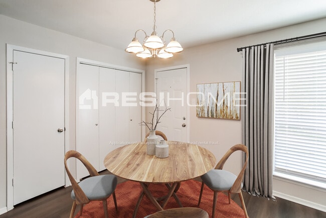 Photo - 6608 Wakefield Rd
