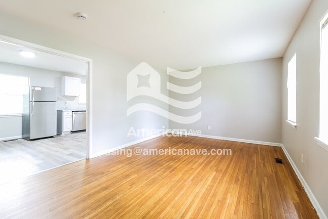 Photo - 2 Regency Ct