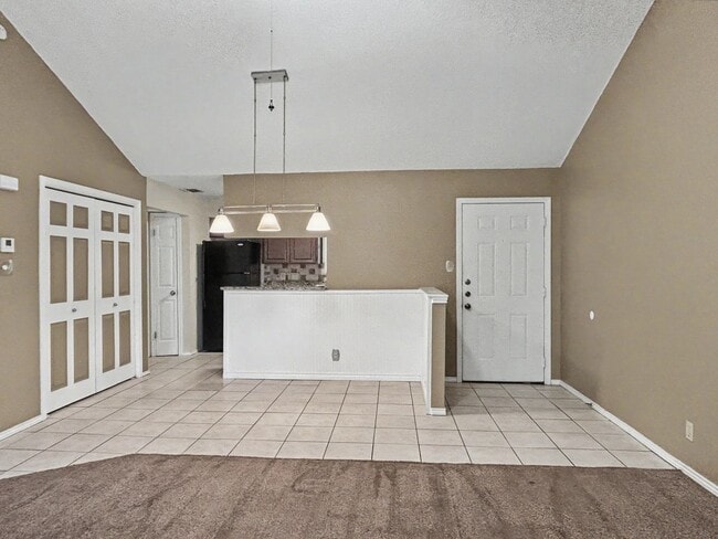 12446 Starcrest Dr