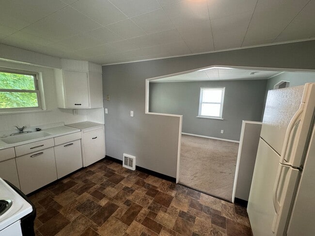 Photo - 517 Liberty St Unit Garage (REAR) Apt W77