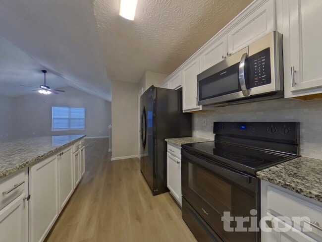 Photo - 2211 Ashton Dr