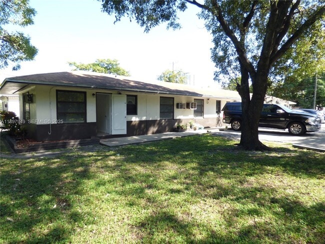 Building Photo - 522 N 19th Ave Unit 1