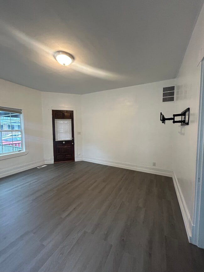 298 N Main St Unit A