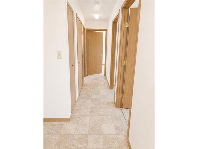 Photo - 910 Hengen St Unit 402