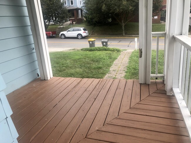 Photo - 401 E 2nd St