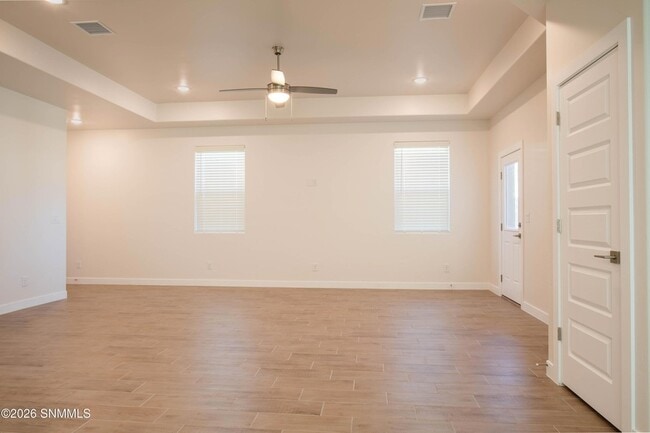 Photo - 7006 Sentinel Ave