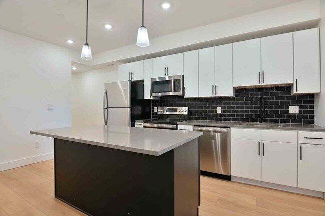 Photo - 2641 4th St NE Unidad 1