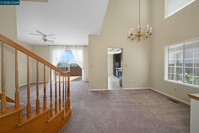 Photo - 1319 Strawberry Ct