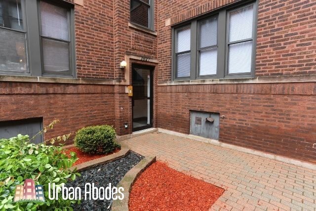 Building Photo - 3829 N Fremont St Unit M09B Rental