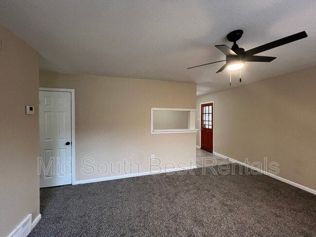 Photo - 3789 Ashburn St