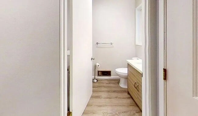 Photo - Charming Bothell Condo in a Fantastic Location! (Lower rent for 8 of 12 months