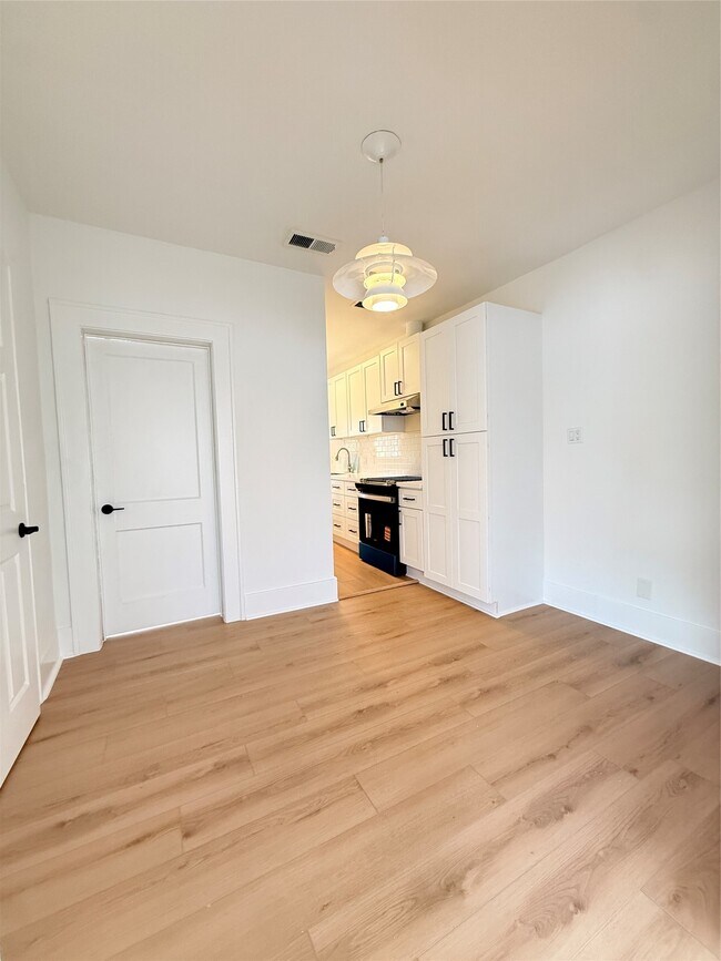 Photo - 1201 W Gray St Unit 3