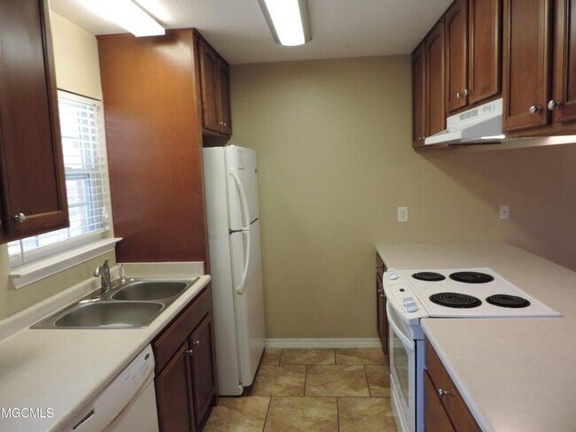 Photo - 207 Reed Ave