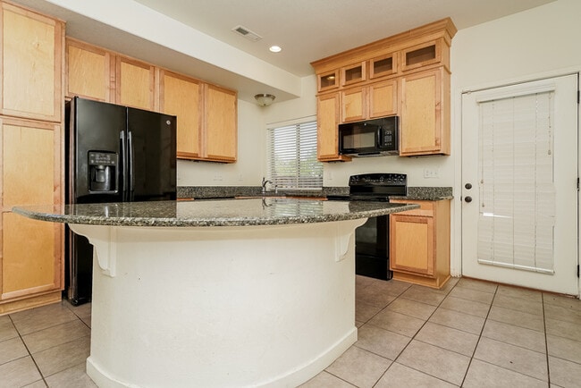 Photo - 20009 Elgin Dr