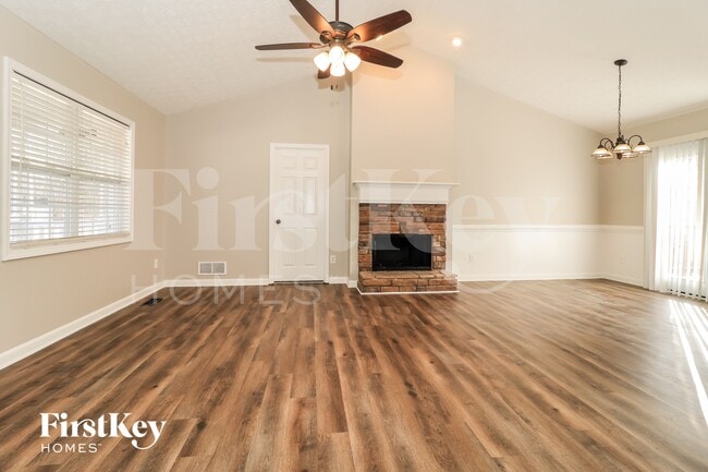 Photo - 333 Fairview Oak Pl